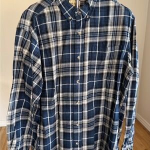 RedHead Blue and White Plaid Button-Down Shirt